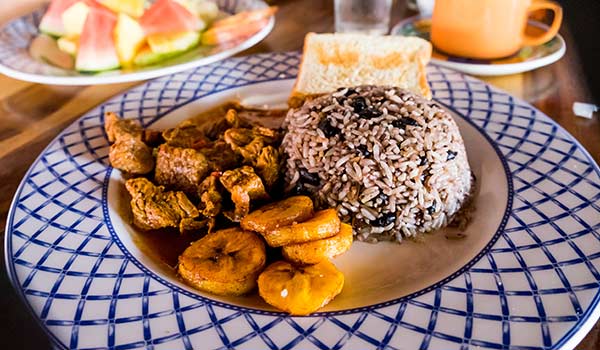 food to try in costa rica regional varieties gallo pinto