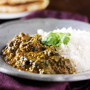 must try food in india is saag paneer