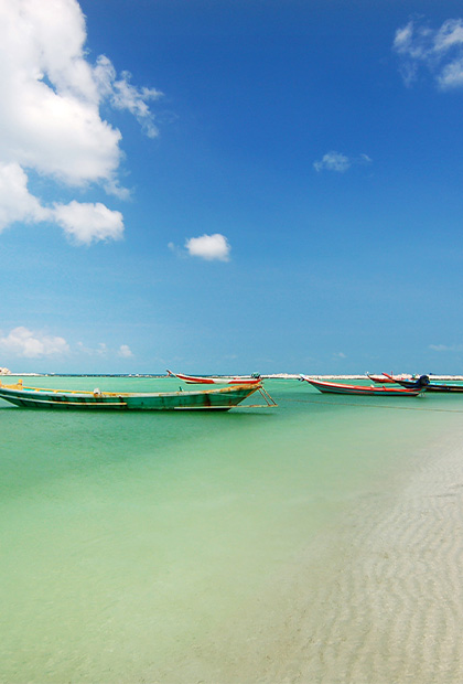 a beautiful sunny day on the beaches of Thailand