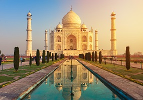 singles trips to taj mahal, agra, india