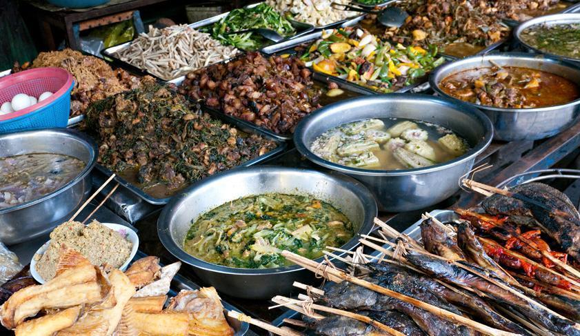 Street food at the Kandal Market in Phnom Penh, Cambodia